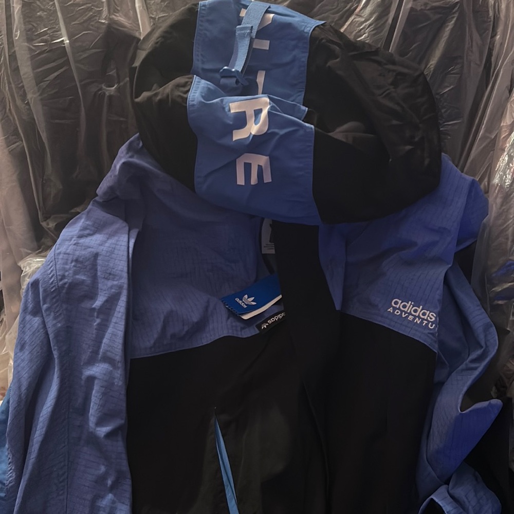 Adidas adventure Men’s win windbreaker sz 2xl retail:$120